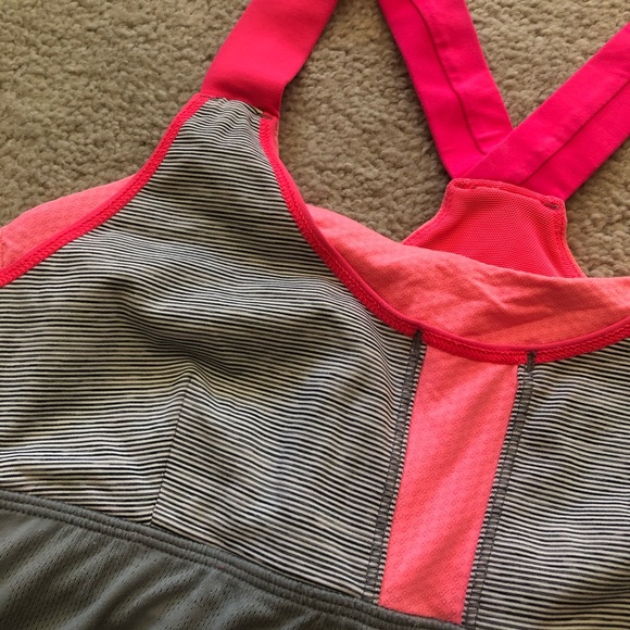 LULULEMON Stash Tank - Picture 2 of 7